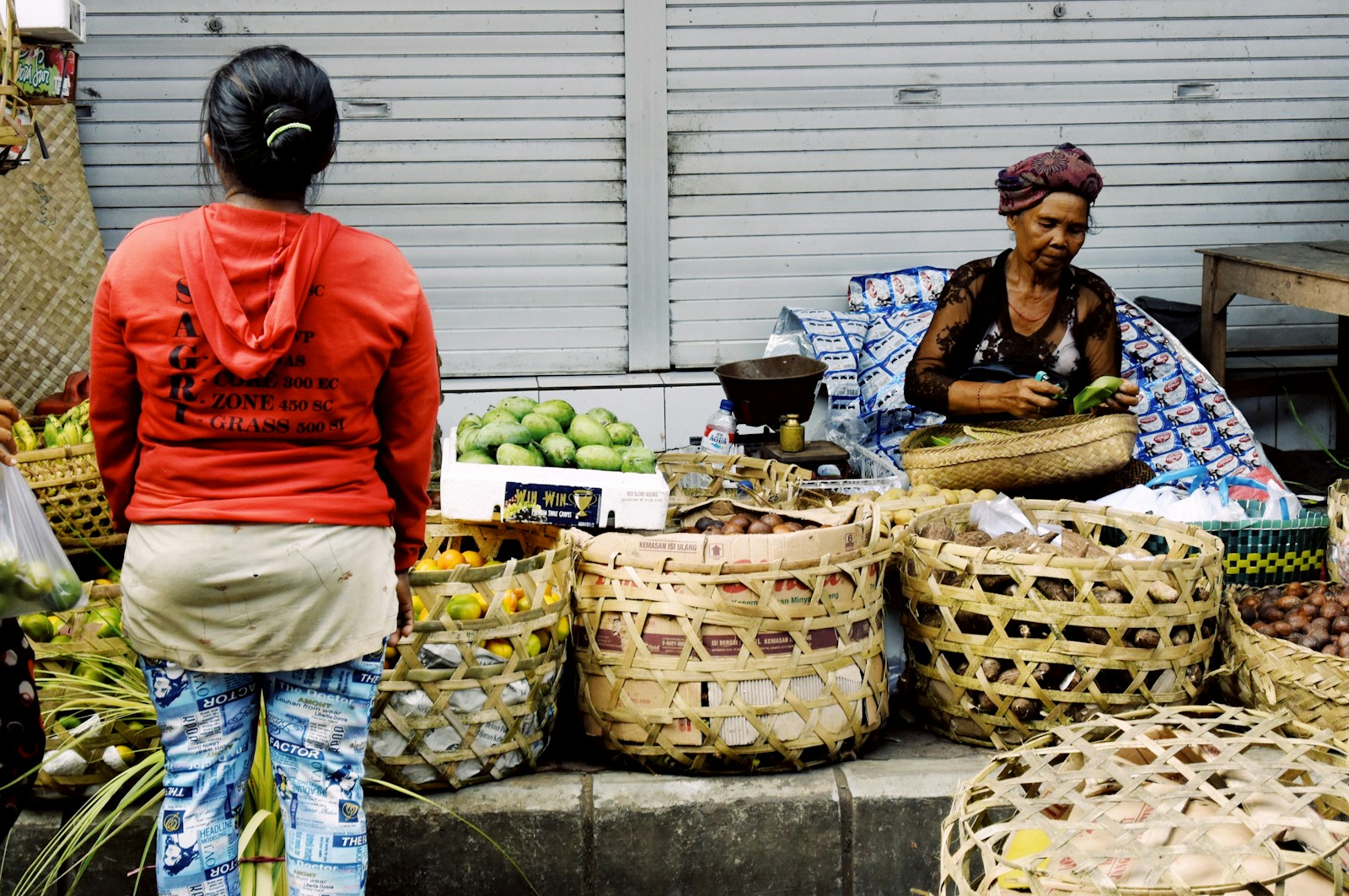 Mauritius cost of living: 1000 Rupees, 0 Gain!
